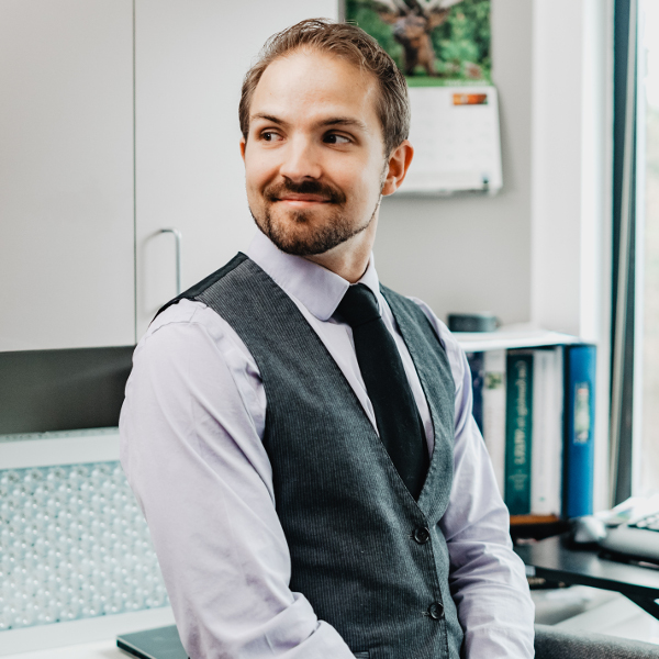 A photo of one of the naturopathic doctors at Cascade Integrative Medicine located in Issaquah, WA