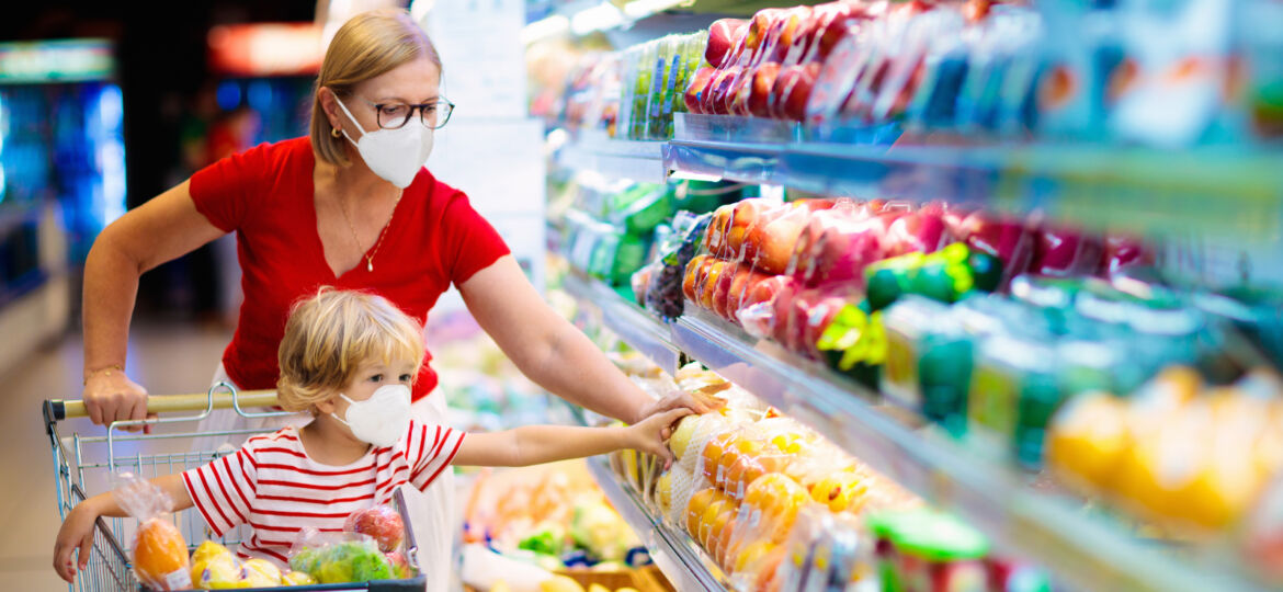 Shopping with son during coronavirus outbreak_1600x764